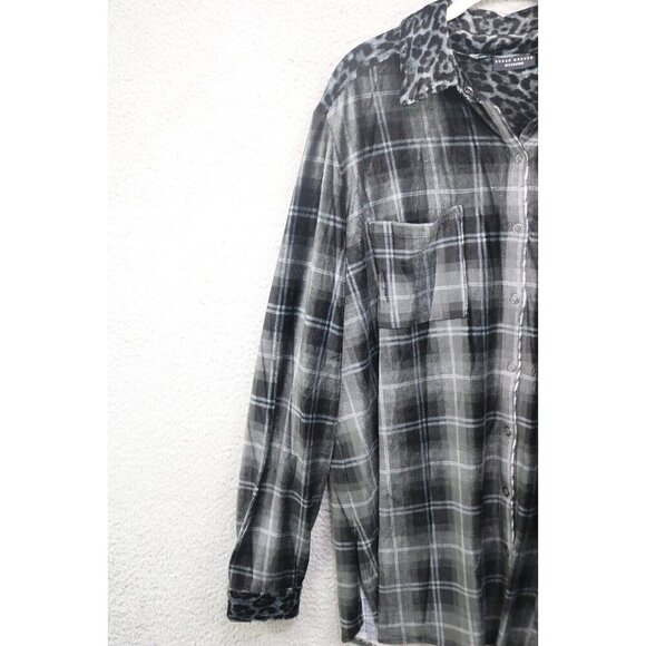 Susan Graver Weekend Plaid Velour Button Down Top-Size 1X-Animal Print Collar - Picture 3 of 11